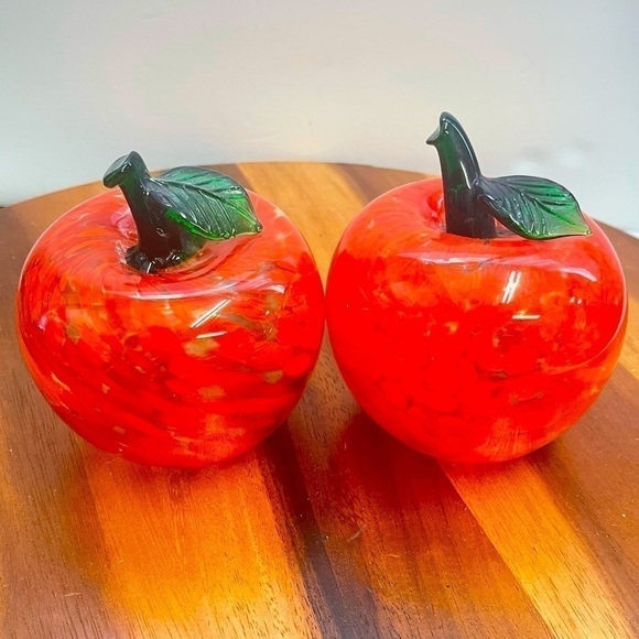 Vintage Handblown Glass Art Red Orange Apples Set of 2 Murano Style - Picture 3 of 6